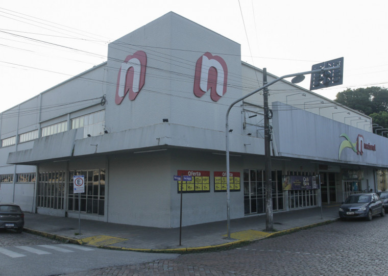 Loja do nacional no Centro de Bagé será a primeira a migrar para Super Nicolini