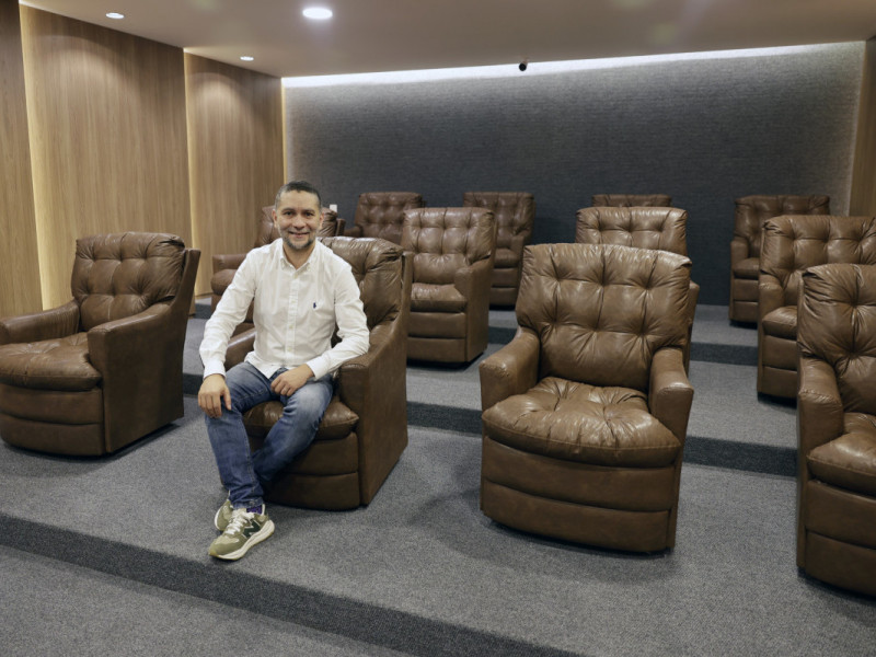 Com foco no alto padrão, o Merano Senior Living conta com espaços de convivência, como uma sala de cinema  Foto: TÂNIA MEINERZ/JC