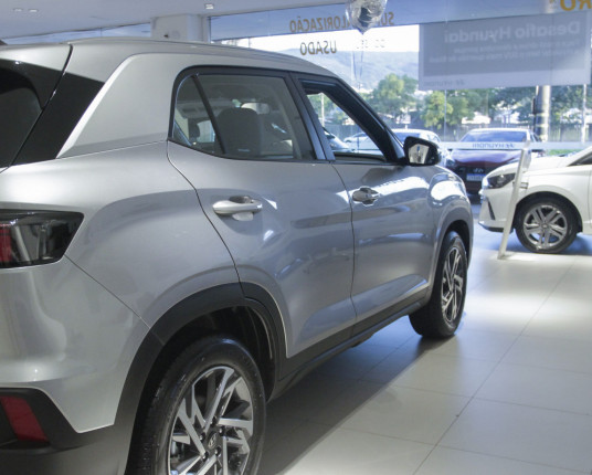 Recorde nas vendas de veículos em outubro no RS não reverte cenário de retração em 2025