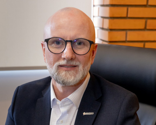 Cadeia produtiva metalmecânica é a que mais sofrerá com o tarifaço