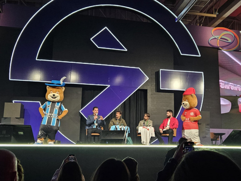 Durante painel na Gramado Summit, executivos de marketing da dupla GreNal compartilharam estratégias para engajar os torcedor em ações que vão além dos 90 minutos Foto: ISADORA JACOBY/ESPECIAL/JC