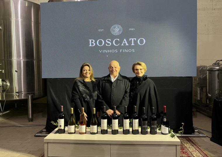 Inês, Clóvis e Roberta Boscato anunciam a nova identidade visual da marca