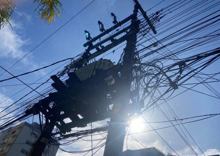 Em 2024 foram retiradas 80 toneladas de fios em cerca de 180 vias