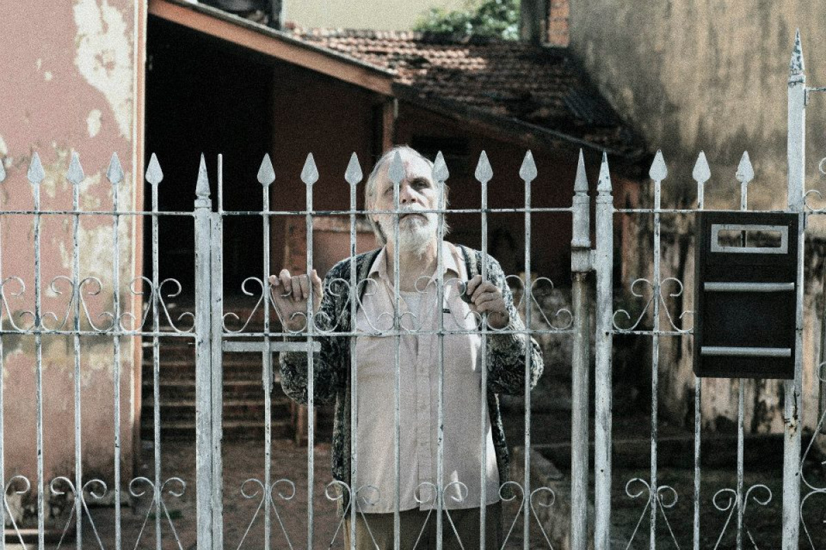 REPORTAGEM CULTURAL - Viver - Carlos Reichenbach - cena do filme avanti popolo | DEZENOVE FILMES/DIVULGA&Ccedil;&Atilde;O/JC