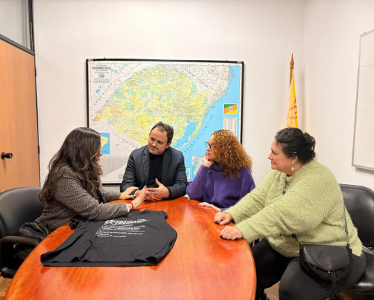 Caravana de Glauber Braga realiza ato em Porto Alegre