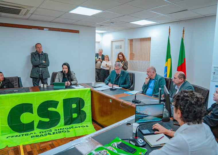 Presidente da Famurs participou de seminário na Assembleia Legislativa do Rio Grande do Sul