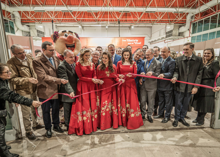 A abertura oficial para convidados ocorreu na tarde desta quinta (12), no Parque de Eventos de Bento Gonçalves