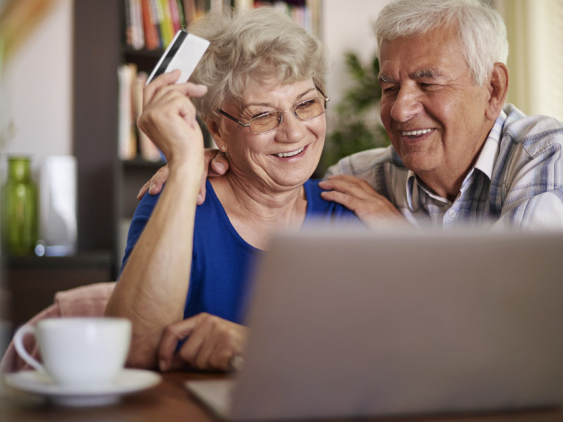 Consumidores de diferentes idades podem ser p&uacute;blicos-alvos assertivos Foto: FREEPIK/DIVULGA&Ccedil;&Atilde;O/JC