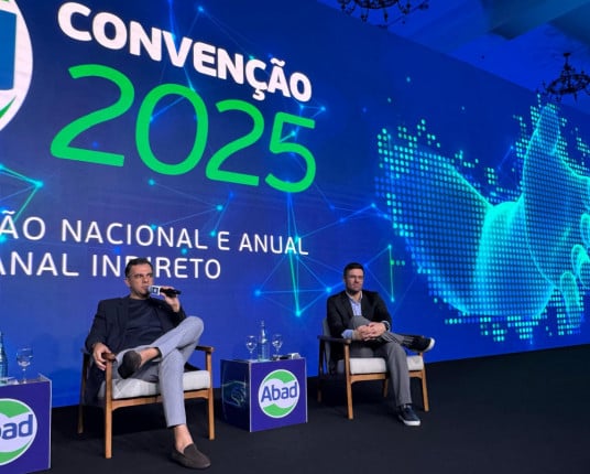 Bets e alta em vendas de atacadistas e distribuidores em 2025 abrem evento em São Paulo