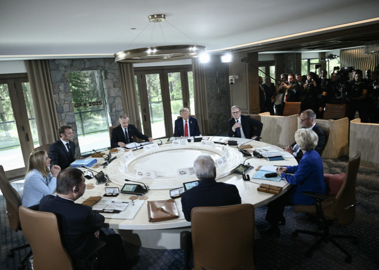 Pa&iacute;ses-membros realizaram uma s&eacute;rie de reuni&otilde;es fechadas ao longo da segunda-feira