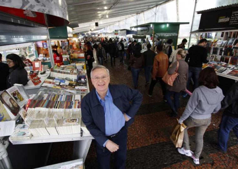 Poeta foi patrono da Feira do Livro de Porto Alegre em 2015