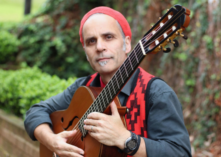 Cinco vezes vencedor do Prêmio Açorianos de Música, Marcello Caminha participa do movimento tradicionalista desde 1985