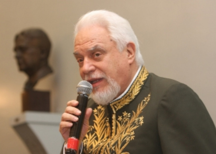 O jornalista deixa cinco filhos, Carlos, Clara, Eduardo, Luciana e Paula, e um neto, Pedro