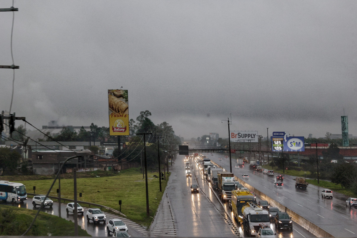 Tranqueira é registrada na BR-116 | Tânia Meinerz/JC