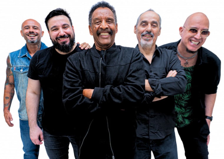 Criada em 1959, banda Renato e Seus Blue Caps traz coleção de hits para show em Porto Alegre neste sábado