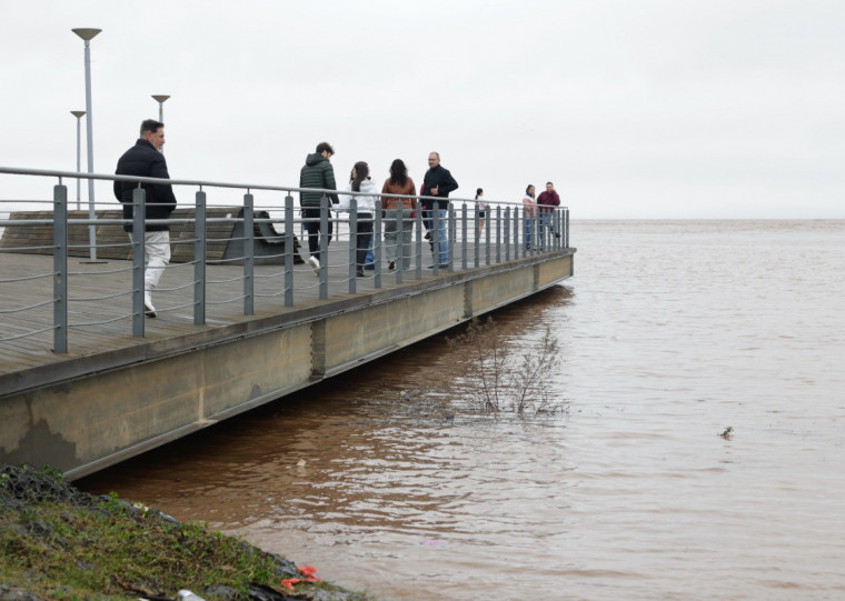 Guaíba subiu 58cm em 24 horas e atingiu a marca de 2,60m na quinta-feira (19)