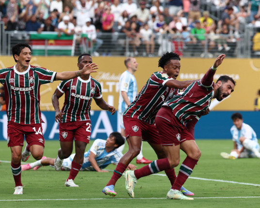 Renato Portaluppi elogia atitude do Fluminense no 2º tempo da vitória sobre o Ulsan