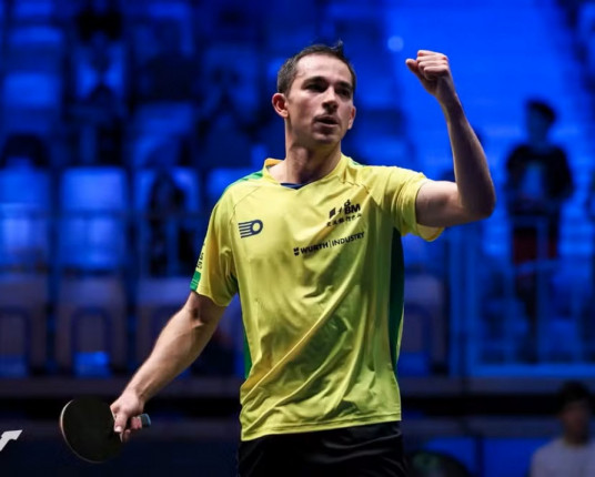 Hugo Calderano vence "revanche" contra francês e conquista mais um título