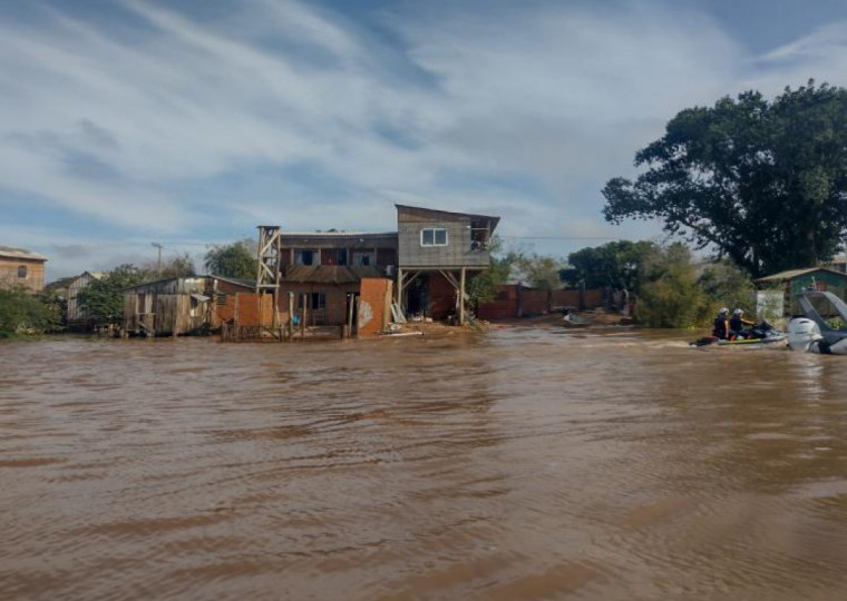 Equipes percorreram o braço Norte da Ilha Grande dos Marinheiros e ofereceram acolhimento às famílias 