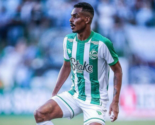 Após fechar com Alex Santana, Grêmio intensifica esforços para trazer Caíque