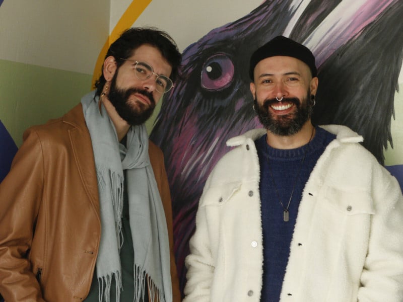 Lucas Tadeu e Gabriel Oliveira são sócios da barbearia Barbarize, novidade na Galeria Moinhos de Vento Foto: BRENO BAUER/JC