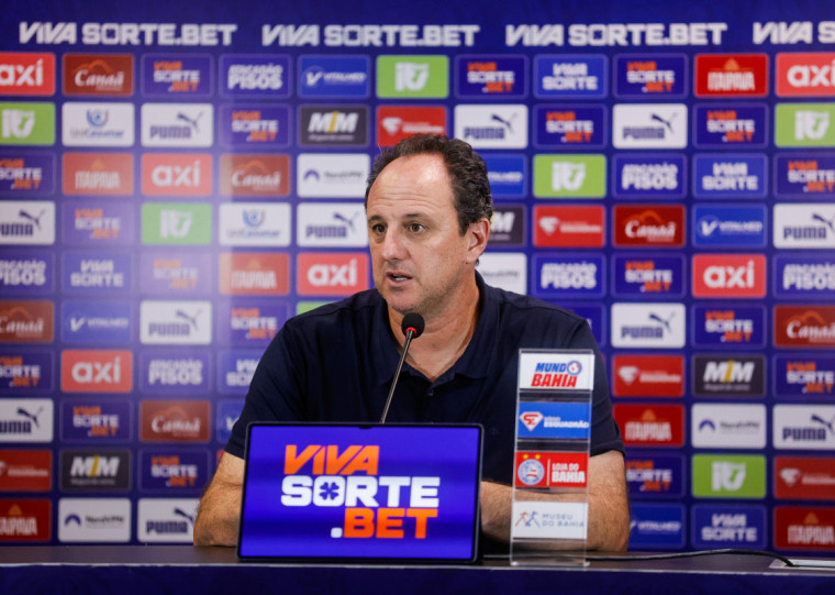 Ceni chegou ao clube em setembro de 2023 e já é o 11º técnico com mais partidas no comando do Tricolor