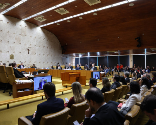 Por 8 votos a 3, ministros do STF decidem responsabilizar plataformas
