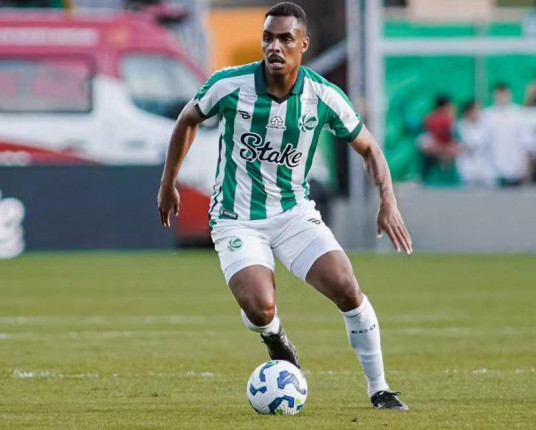 Grêmio acerta detalhes com Caíque e fica próximo de anunciar o novo volante