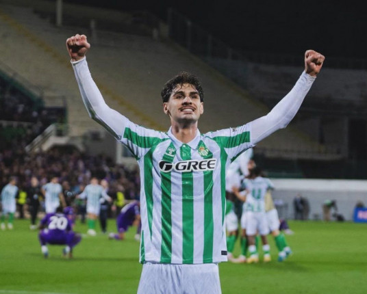 Transferência de Jhonny para o Atlético de Madrid pode render mais de R$ 30 milhões ao Inter