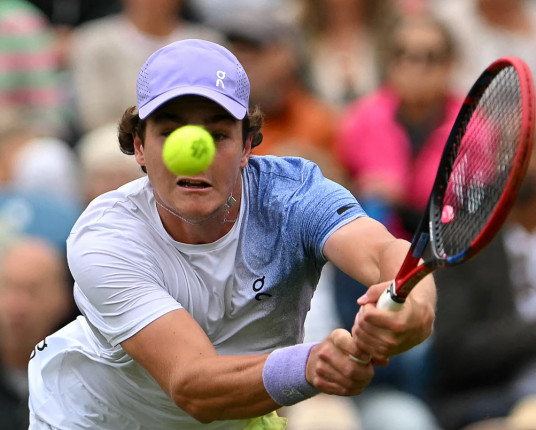 João Fonseca encara o chileno Nicolás Jarry na 3ª rodada de Wimbledon