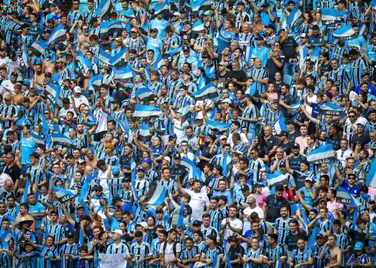 Causa da condenação se deu por objetos jogados pela torcida tricolor no GreNal 445