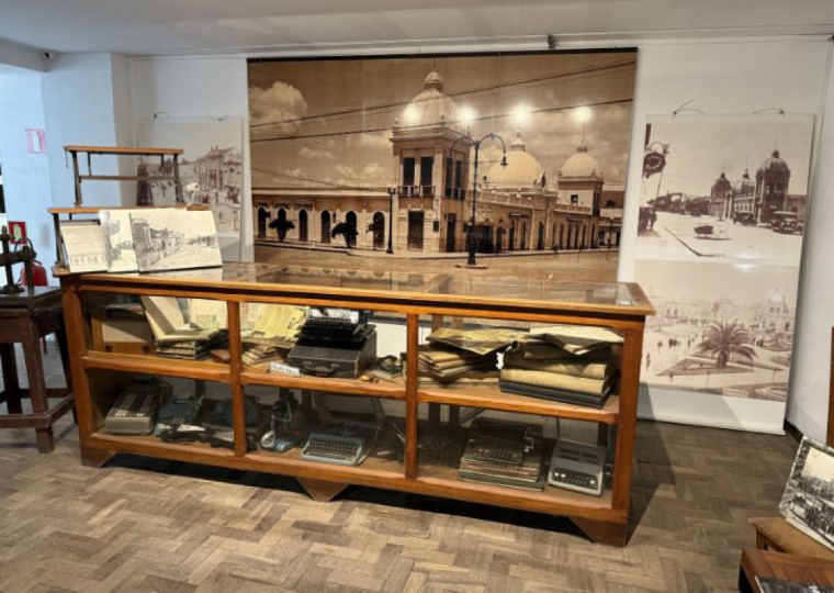 Museu no 2º andar da loja foi aberto em 2008 para perpetuar história dos fundadores e da imigração libanesa em Bagé | Jéssica Pacheco/Especial/JC