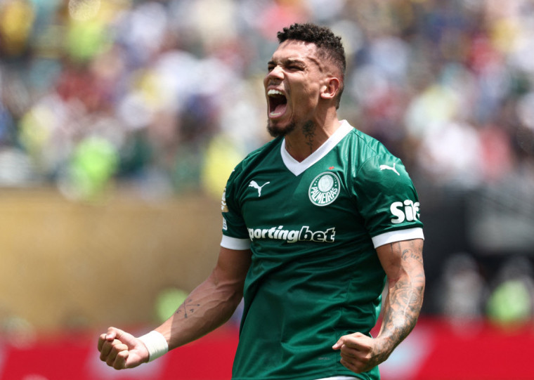 A vitória por 1 a 0 foi conquistada com gol de Paulinho