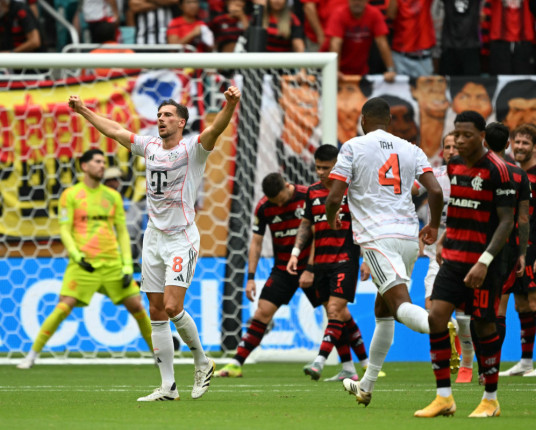 Flamengo abusa dos erros, sucumbe diante do Bayern e está fora do Mundial de Clubes