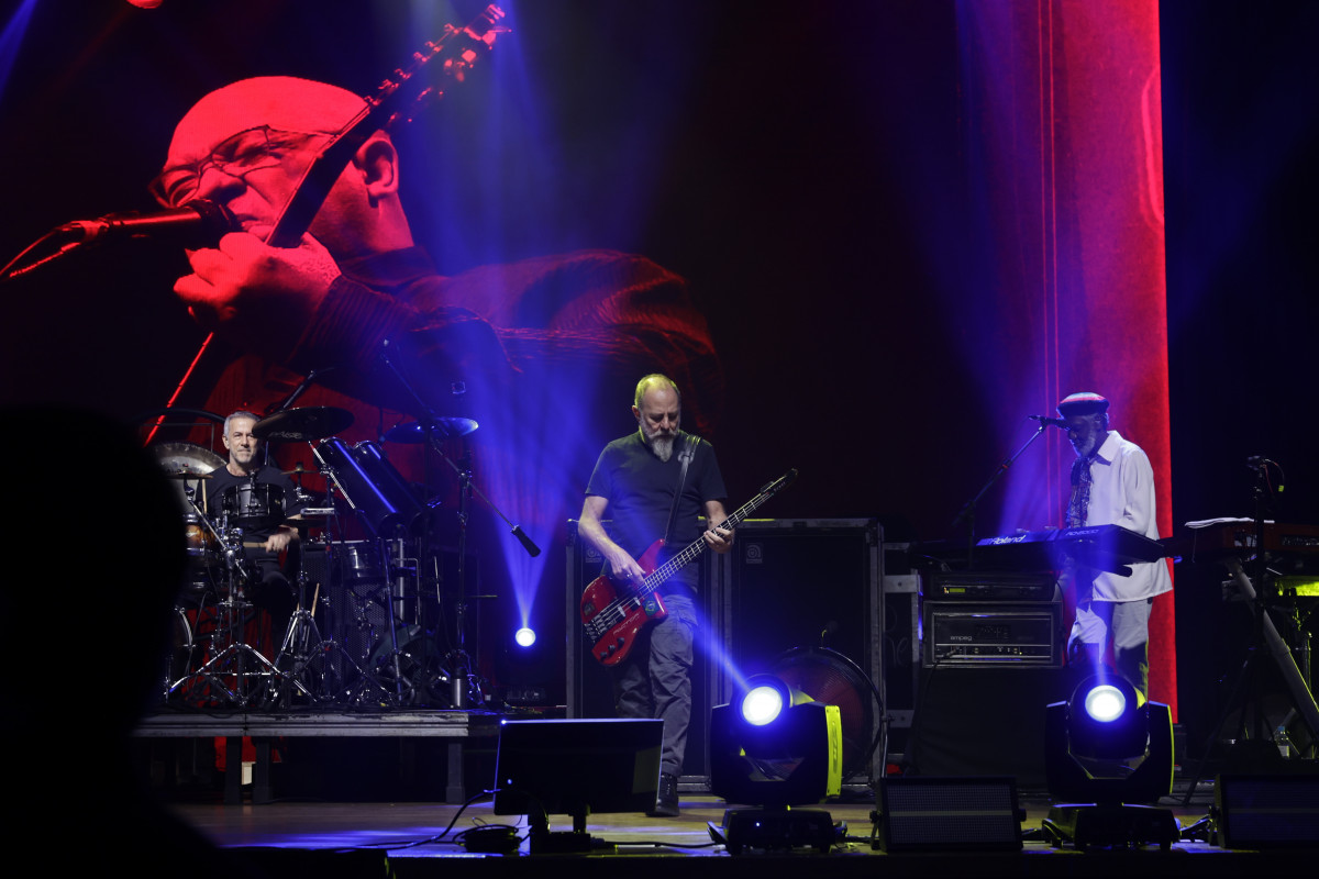 Banda lend&aacute;ria do rock nacional fez show em celebra&ccedil;&atilde;o aos 40 anos de carreira | T&Acirc;NIA MEINERZ/JC