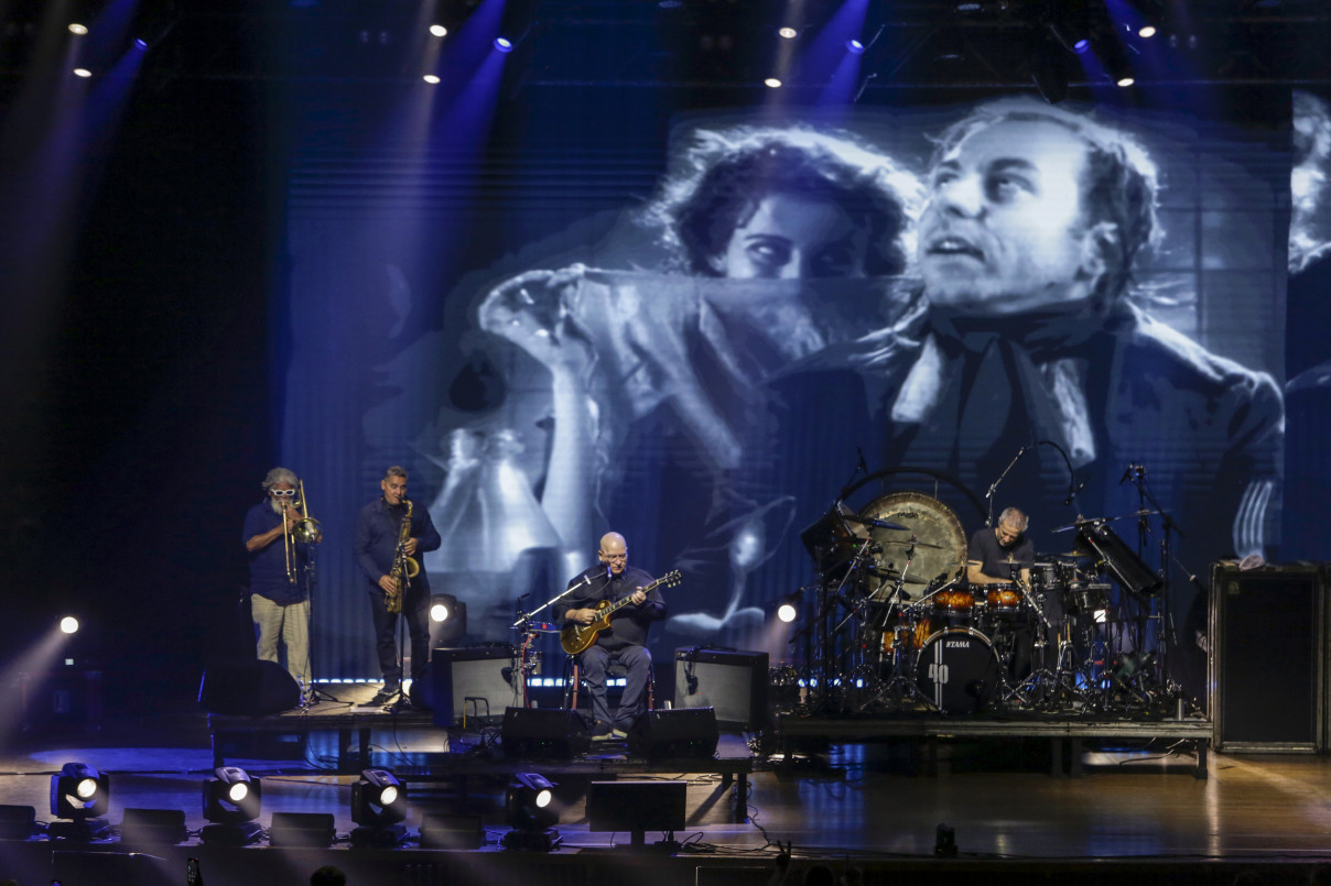 Repert&oacute;rio da noite de s&aacute;bado contou com mais de 30 m&uacute;sicas, em um setlist no qual os cl&aacute;ssicos n&atilde;o faltaram | T&Acirc;NIA MEINERZ/JC