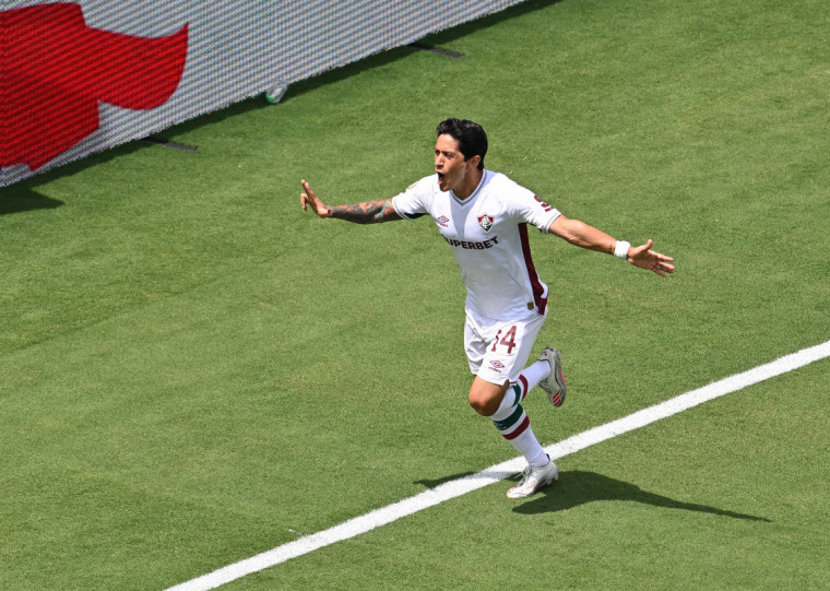 Cano foi o autor do primeiro gol da vitória dos cariocas 