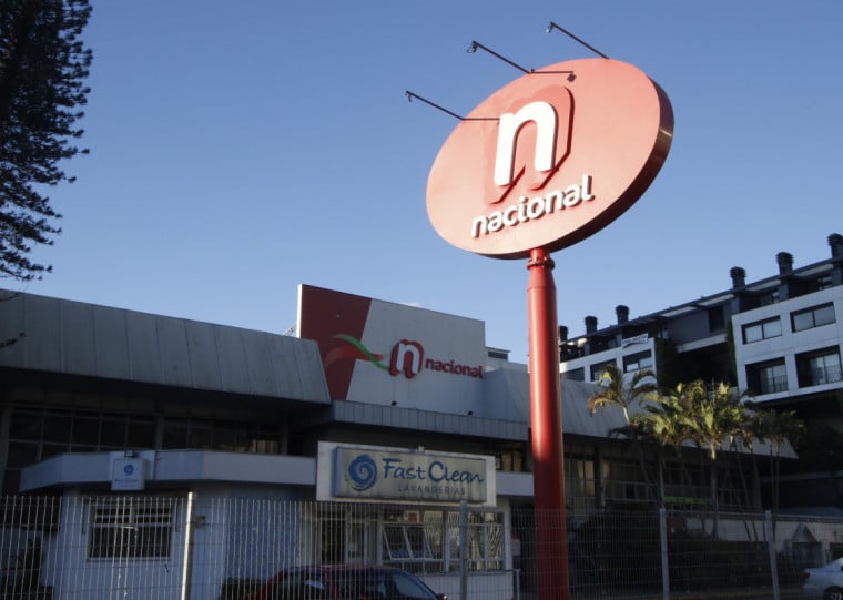 Fim da bandeira Nacional, que teve muitos donos, é o fato do ano do setor no Rio Grande do Sul