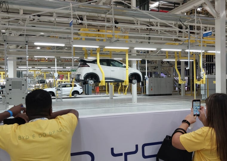 No total, 14,9 mil veículos foram vendidos no showroom das concessionárias da marca chinesa