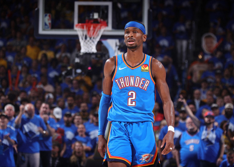 Na última temporada, Shai  teve médias de 32,7 pontos, cinco rebotes e 6,4 assistências