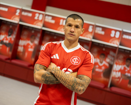 Inter anuncia de maneira oficial a chegada do lateral-direito Alan Benítez