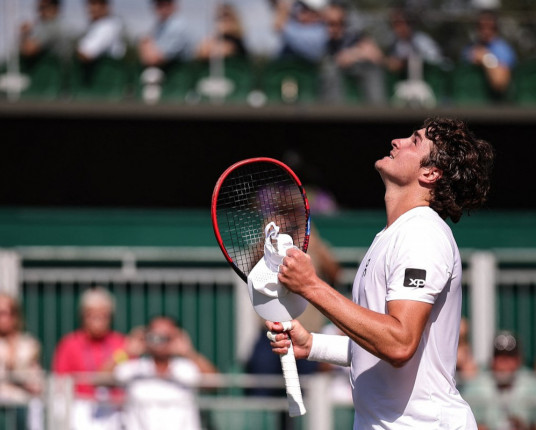 João Fonseca avança à 3ª rodada de Wimbledon e encerra jejum de 15 anos