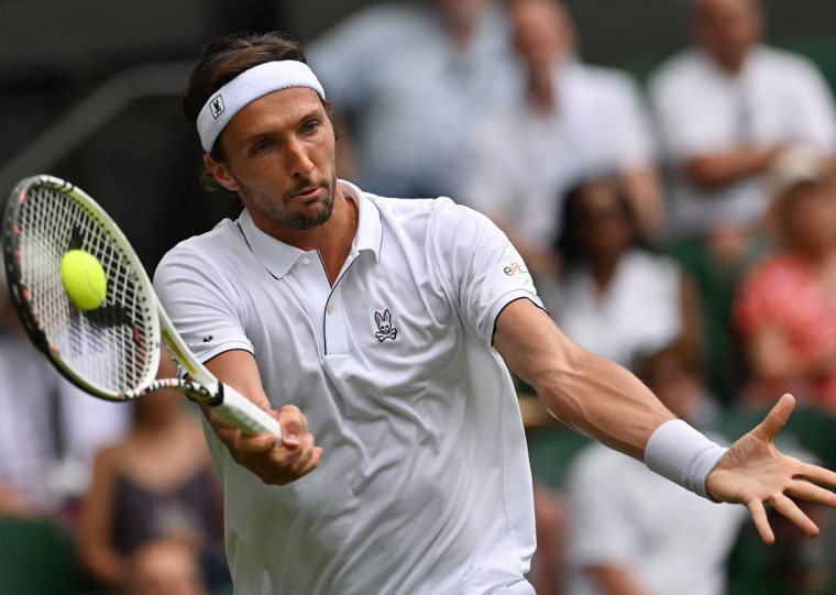 O atual número três do mundo não deu detalhes sobre suas condições psicológicas