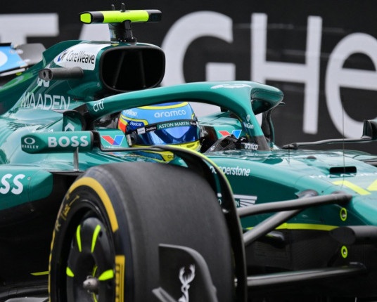 Alonso destaca momento de Bortoleto e elege brasileiro como 'o melhor desta geração'