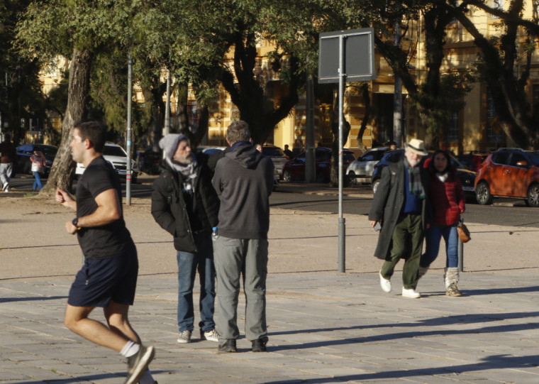  Em Porto Alegre, o dia terá sol e nuvens com um amanhecer de frio e aquecimento gradual à tarde