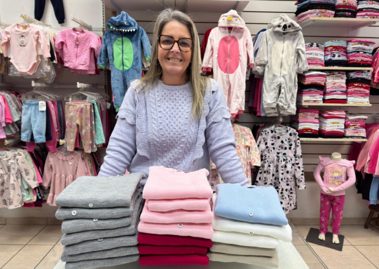 Luciana diz que j&aacute; vendeu quase 5 mil pe&ccedil;as infantis, com alta de quase 20% neste inverno 