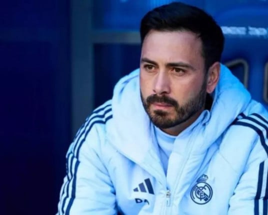 Botafogo notifica CBF sobre negociação e acerta com filho de Ancelotti como novo técnico