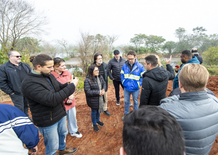 Dique fica localizado na rua Aderbal Rocha de Fraga, no bairro Sarandi