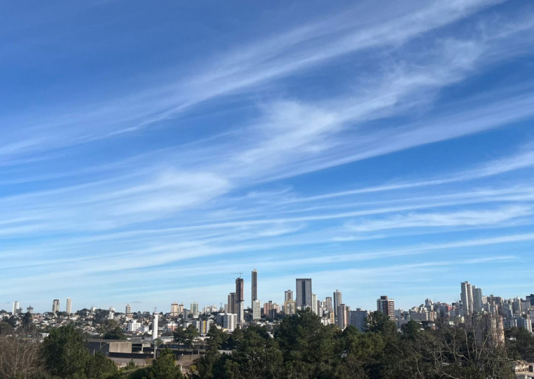 Passo Fundo possui mais de 8 mil empresas ativas e 40 mil CNPJs registrados, com destaque para a diversidade industrial. 