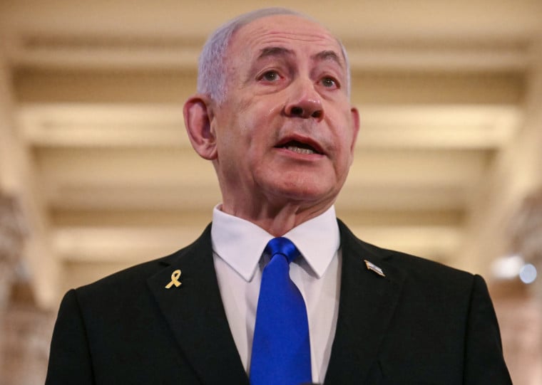 Netanyahu afirma que não manteve nenhuma conversa com o líder do país árabe em setembro e outubro daquele ano